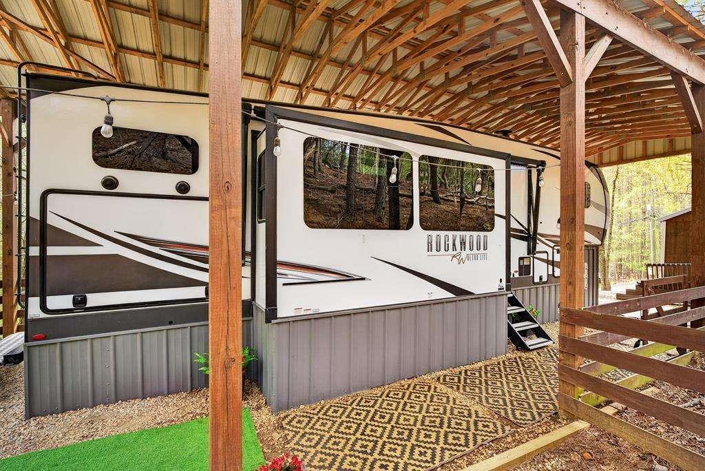 52 25th Street Property Photo 1
