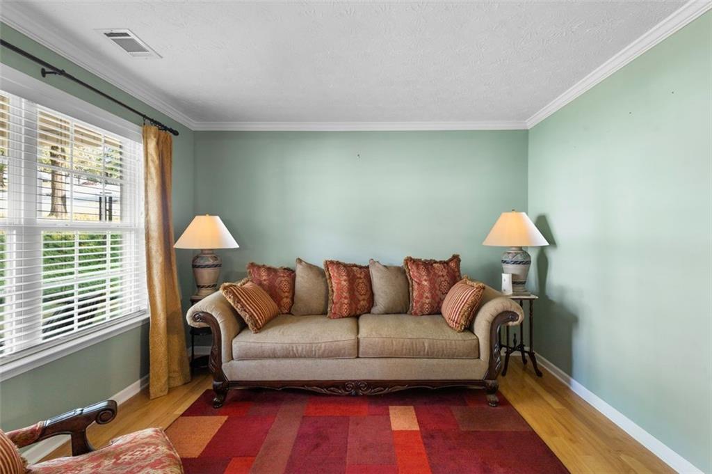 1138 Mitford Lane Property Photo 4