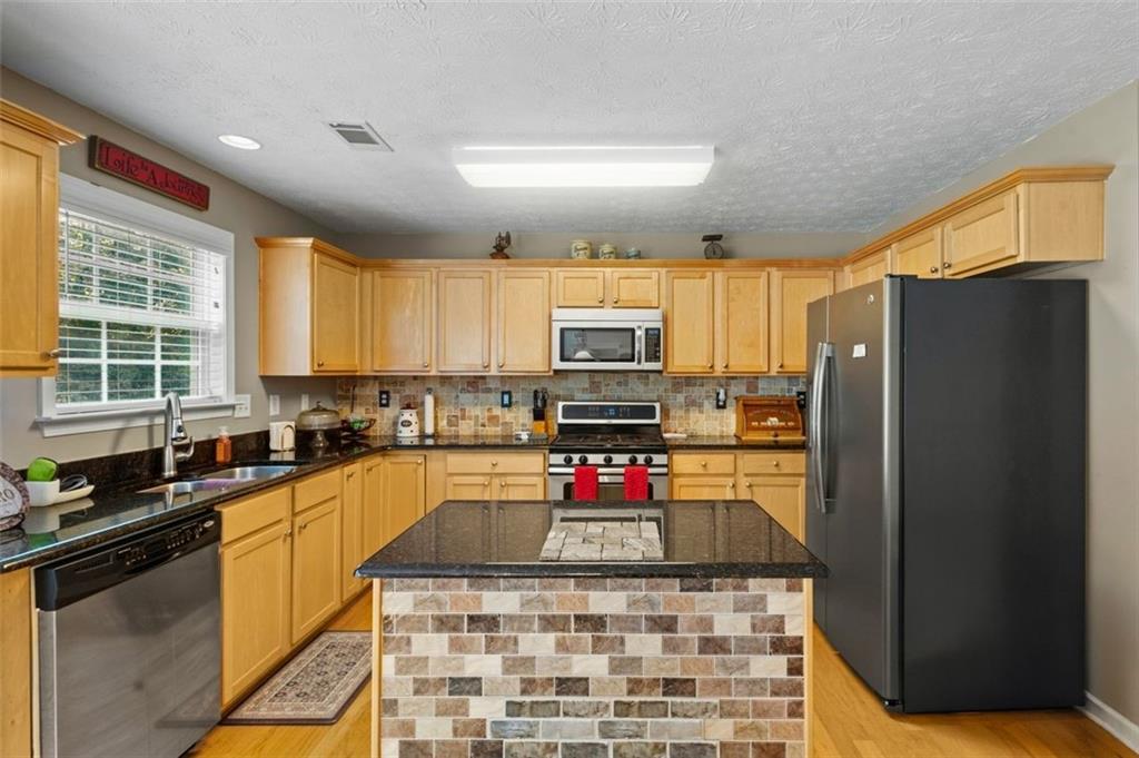 1138 Mitford Lane Property Photo 14