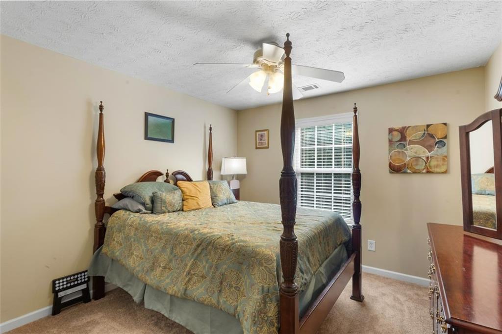 1138 Mitford Lane Property Photo 28