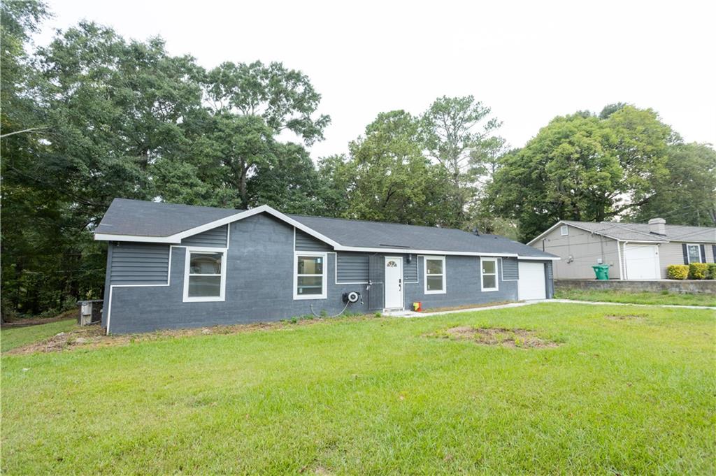 2127 Blue Creek Court Property Photo 1