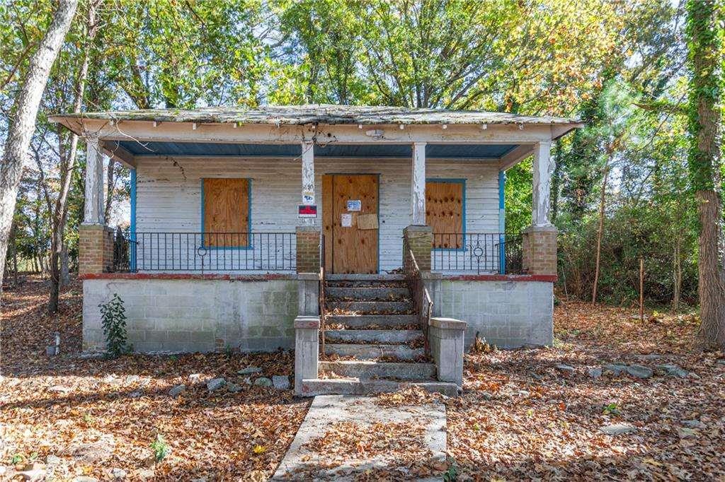 350 Willis Mill Road Property Photo 1