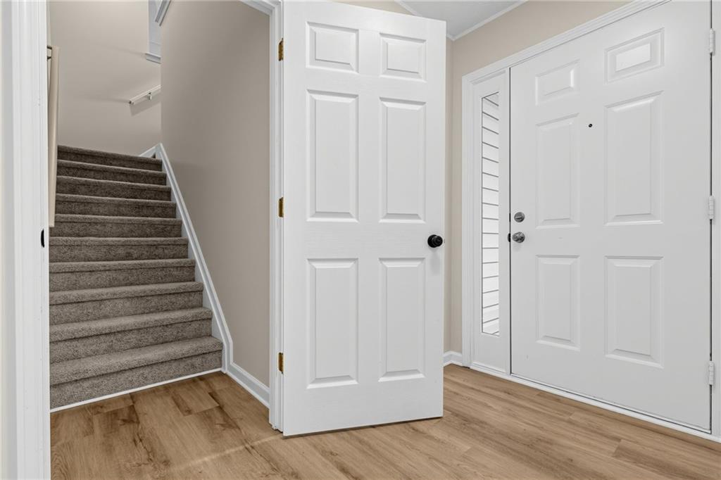 2720 Matlin Way Property Photo 4
