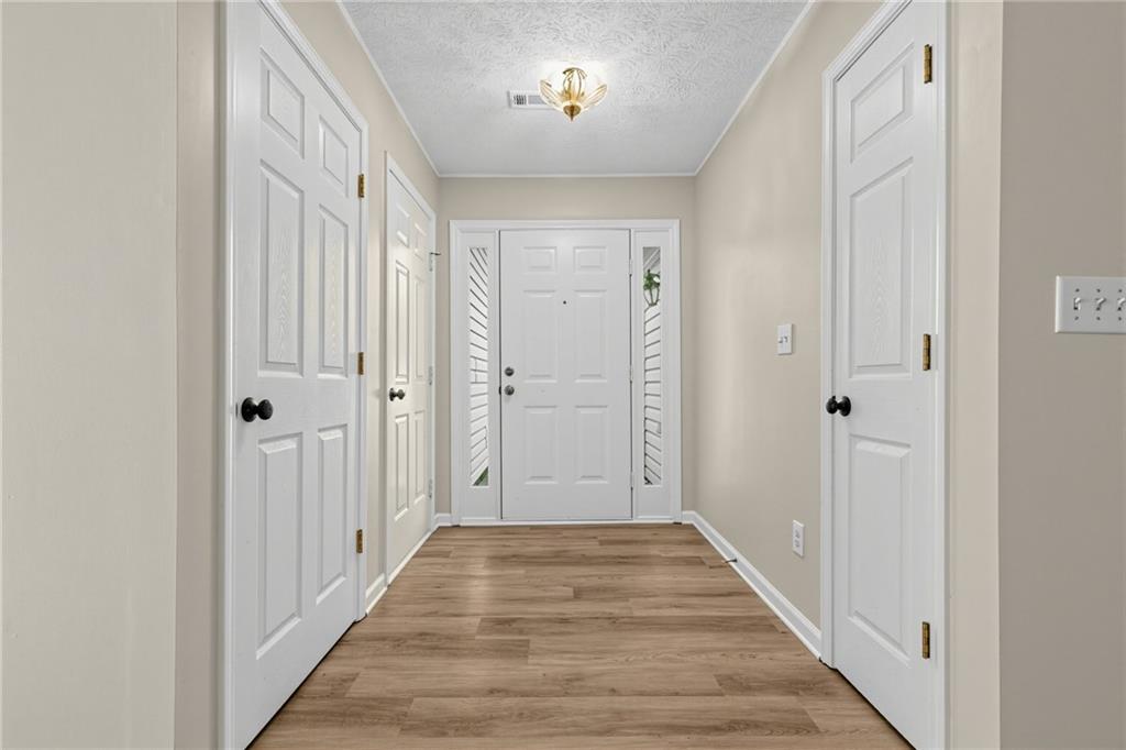 2720 Matlin Way Property Photo 5