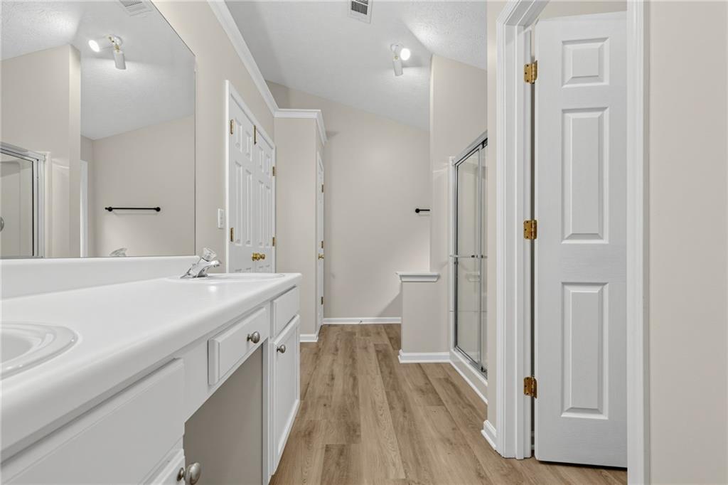 2720 Matlin Way Property Photo 16
