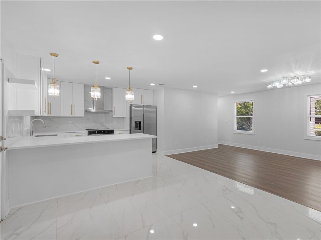 984 Morrow Road Property Photo 4