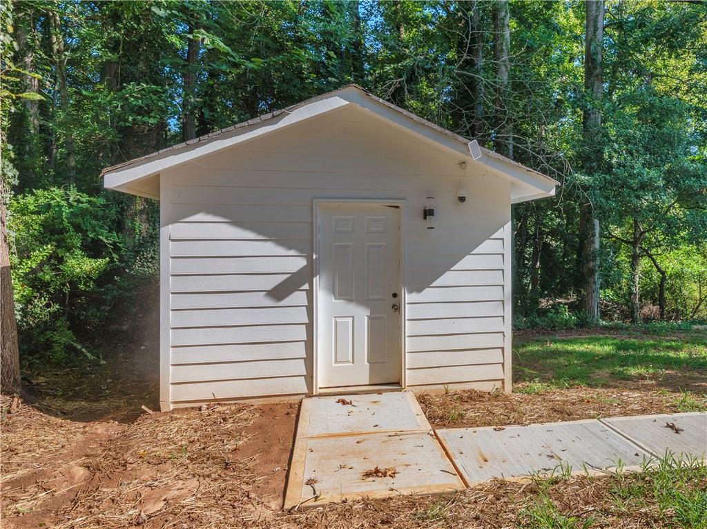 984 Morrow Road Property Photo 33