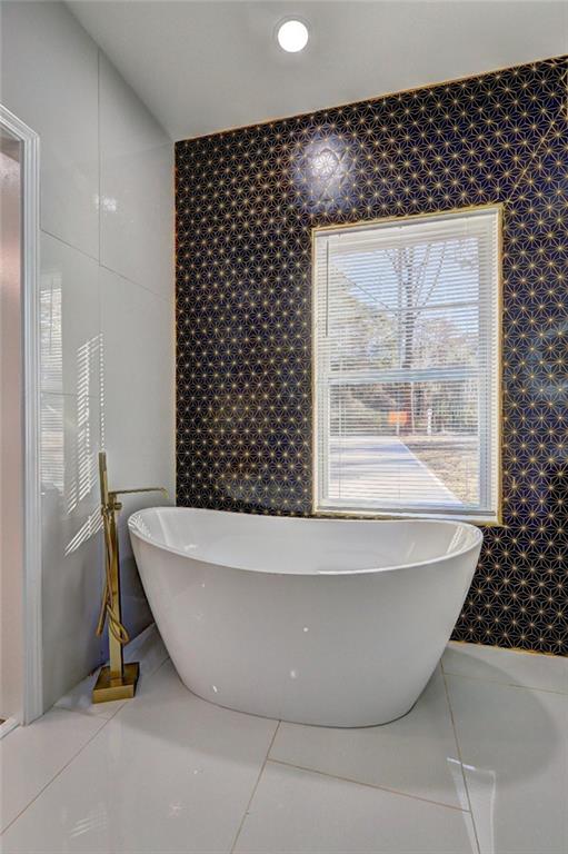 7839992 Property Photo 9