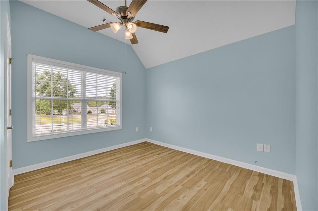 316 Lakeview Bend Circle Property Photo 12