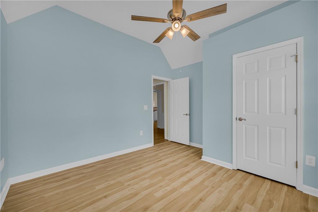 316 Lakeview Bend Circle Property Photo 13