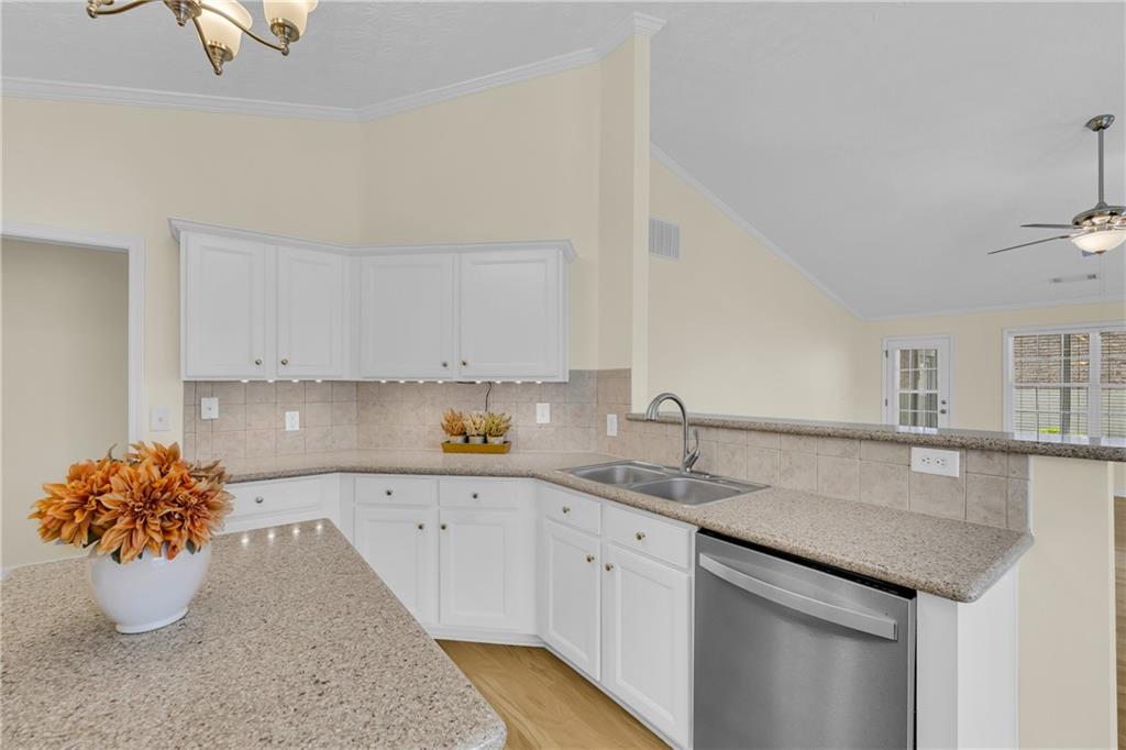 316 Lakeview Bend Circle Property Photo 31
