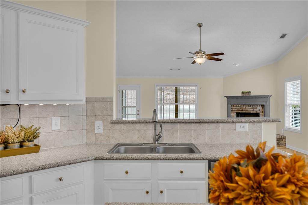 316 Lakeview Bend Circle Property Photo 33