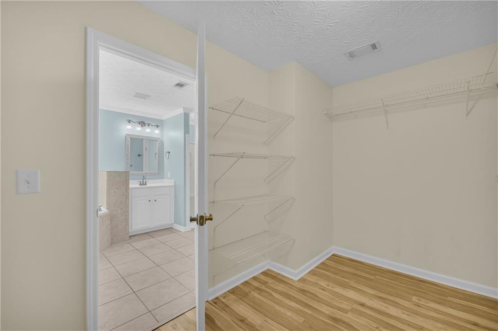 316 Lakeview Bend Circle Property Photo 45
