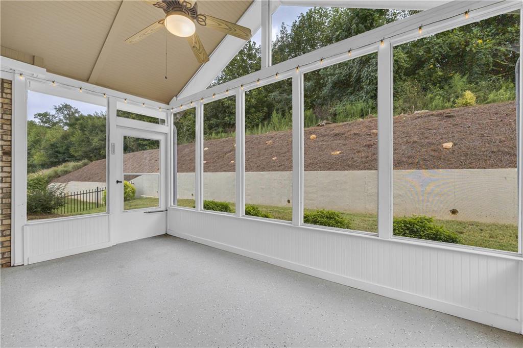 316 Lakeview Bend Circle Property Photo 49