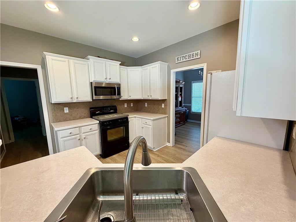 206 Pine Trail Property Photo 14