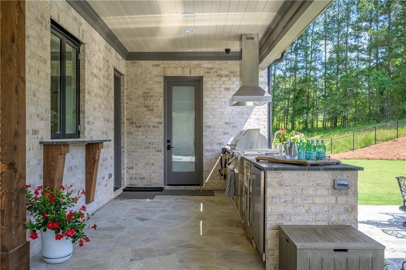 10155 Cedar Ridge Drive Property Photo 6