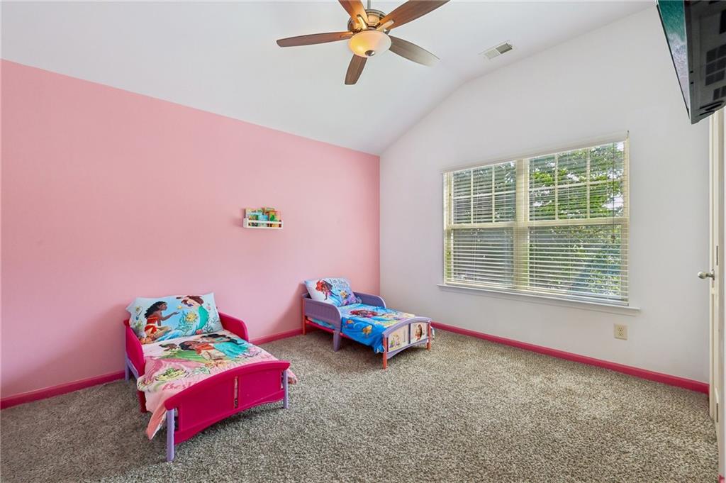 708 Pineglen Drive Property Photo 19