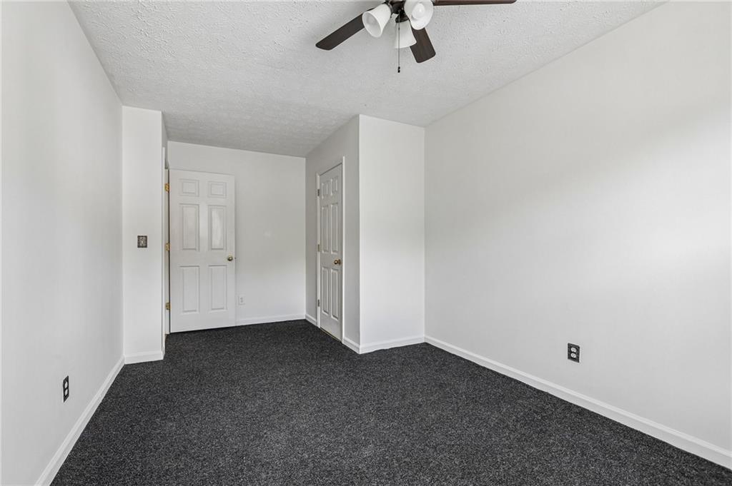 4031 Robin Circle Property Photo 20