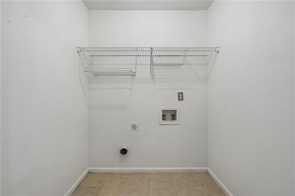 4031 Robin Circle Property Photo 21