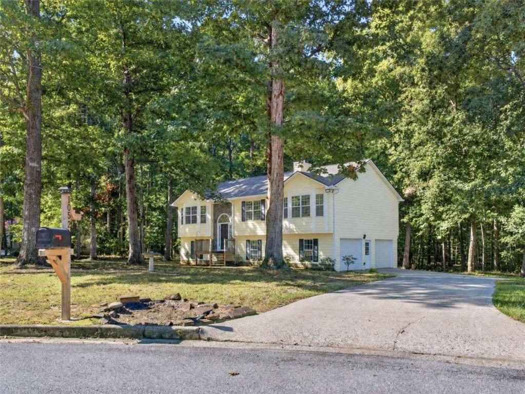 1052 Crystal Brook Way Property Photo 2