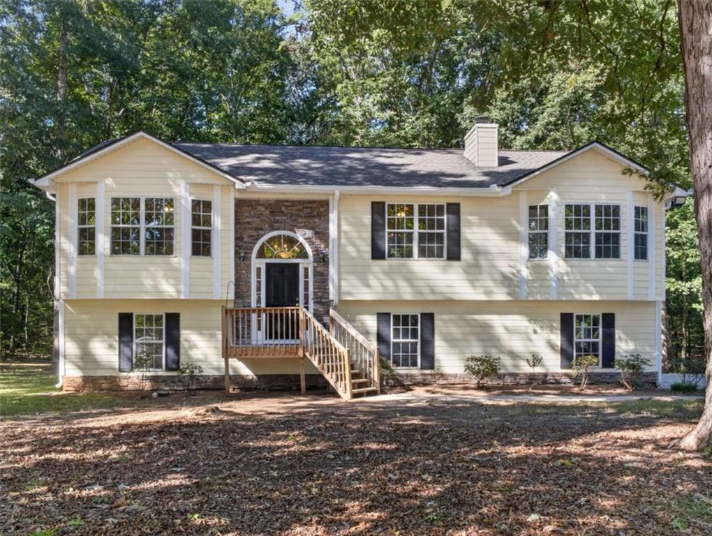 1052 Crystal Brook Way Property Photo 3