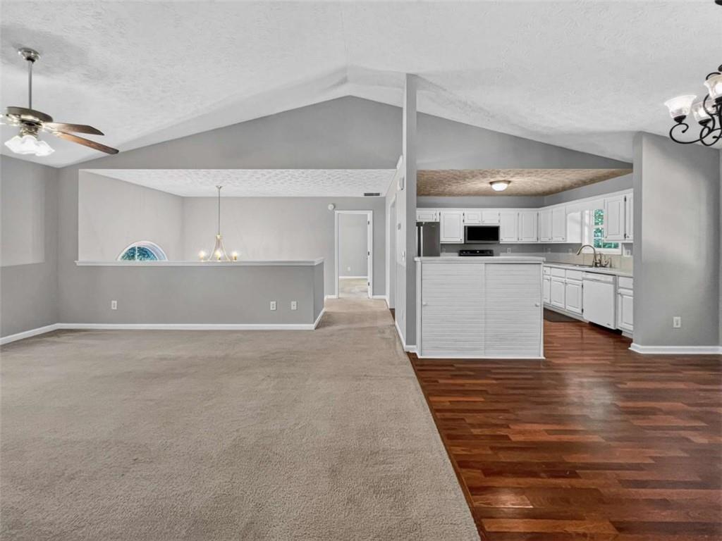 1052 Crystal Brook Way Property Photo 8