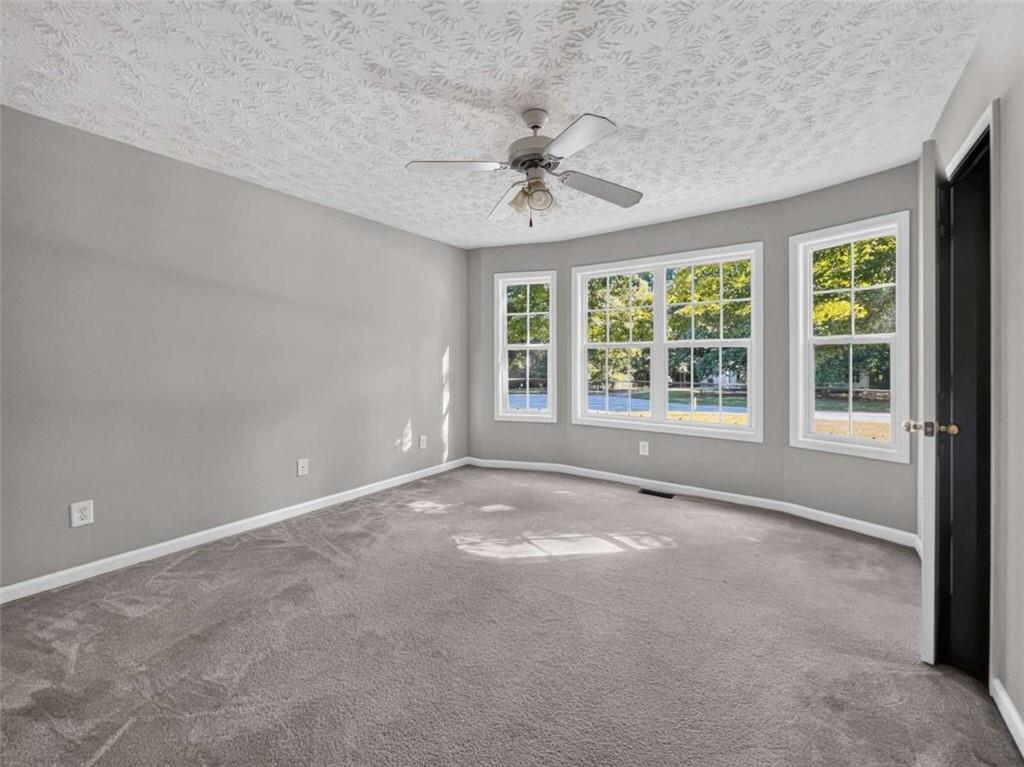 1052 Crystal Brook Way Property Photo 14
