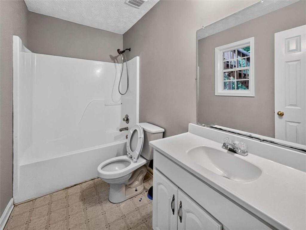 1052 Crystal Brook Way Property Photo 19