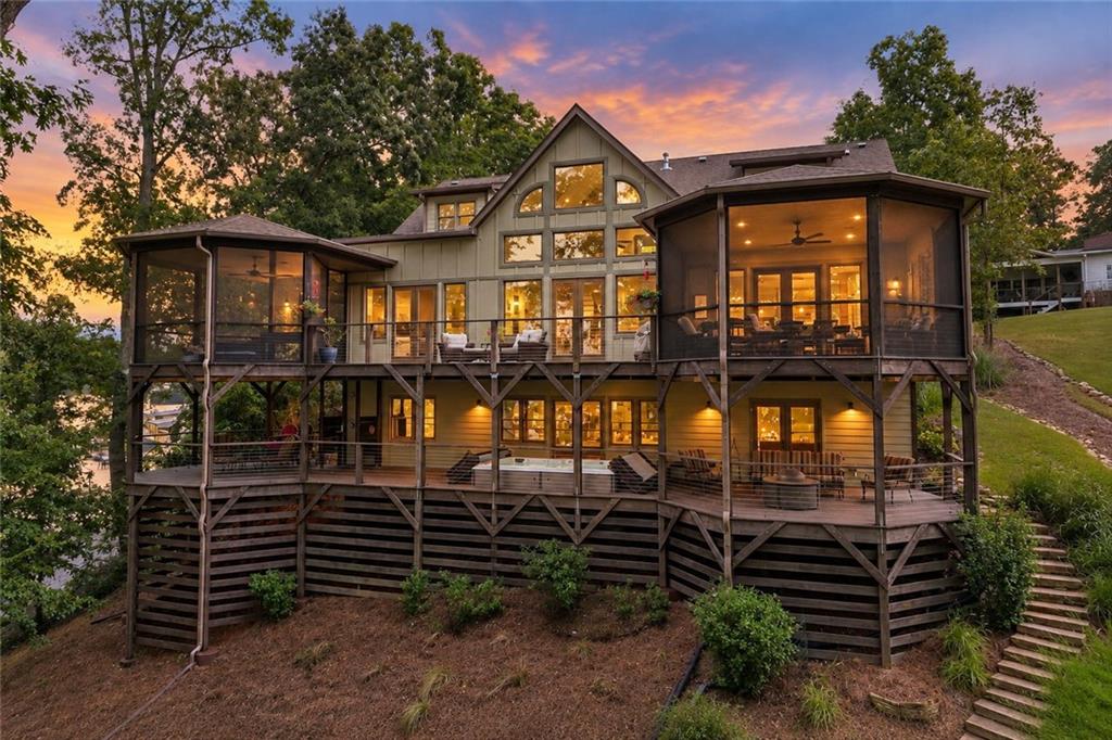 5628 Nags Head Circle Property Photo 3