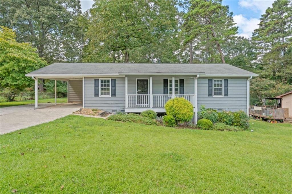 285 Amanda Court Property Photo 1