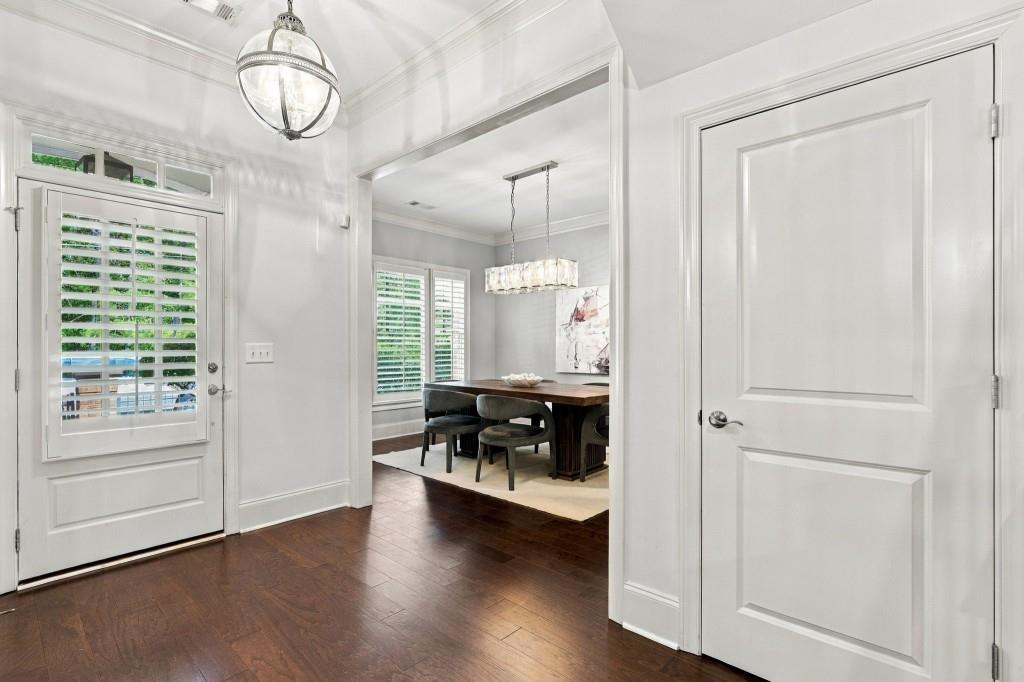 12466 Broadwell Road Property Photo 4