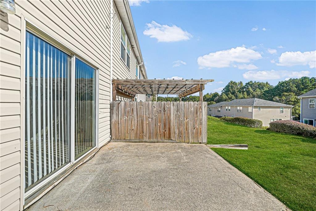 302 Oak Leaf Place Property Photo 16