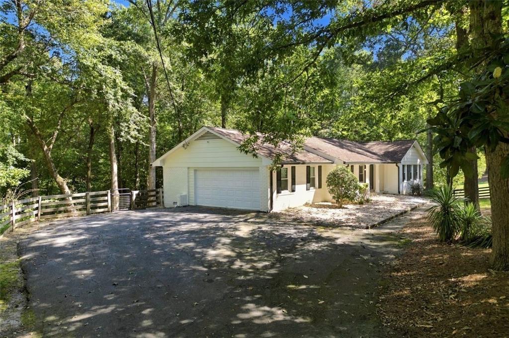 1770 Redd Road Property Photo 3