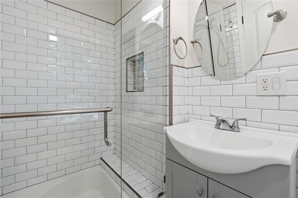 1770 Redd Road Property Photo 17