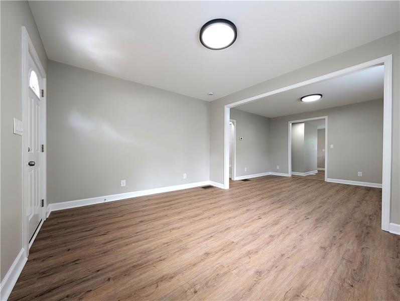 1377 Pine Avenue Property Photo 3