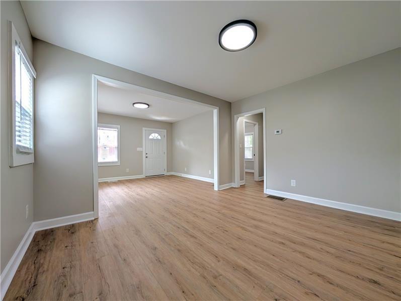 1377 Pine Avenue Property Photo 5