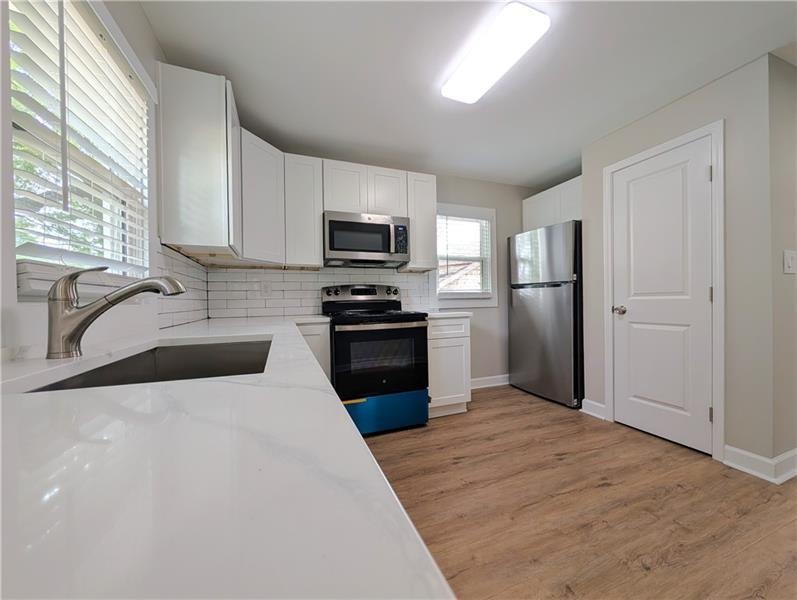 1377 Pine Avenue Property Photo 7