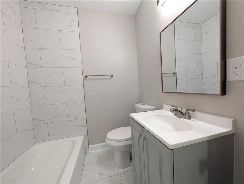 1377 Pine Avenue Property Photo 11