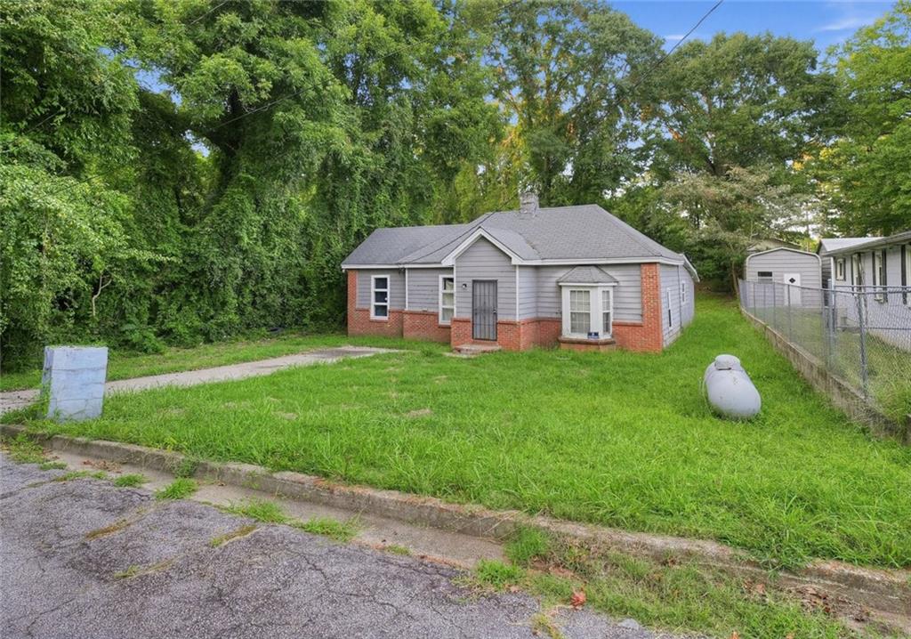 2516 Albert Way Property Photo 6