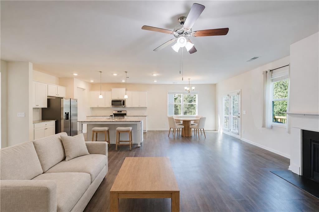 186 Valimar Drive Property Photo 14