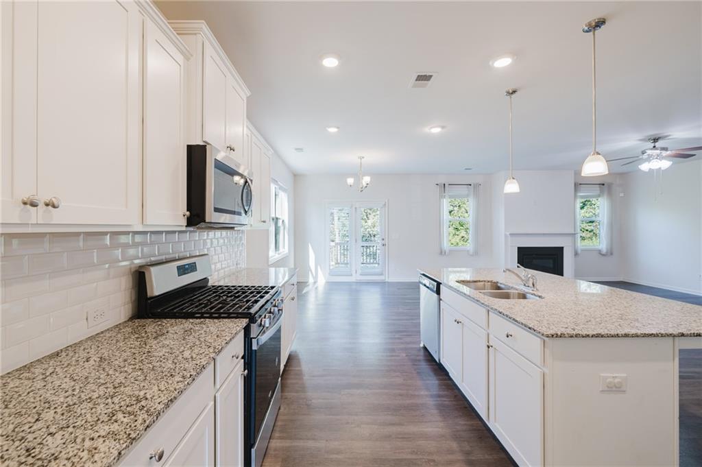 186 Valimar Drive Property Photo 15