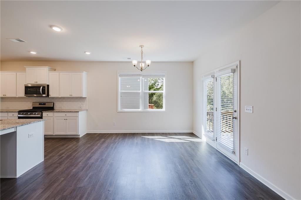 186 Valimar Drive Property Photo 26