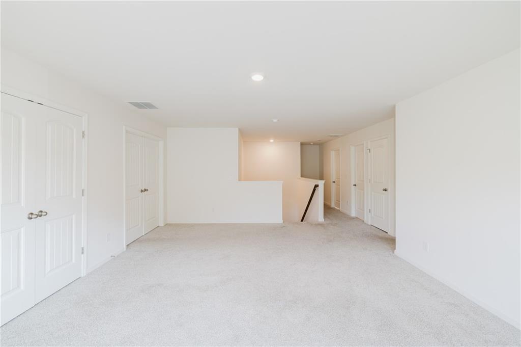 186 Valimar Drive Property Photo 40