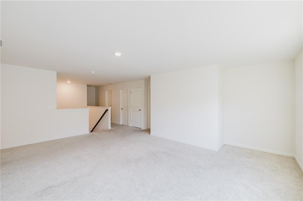 186 Valimar Drive Property Photo 41