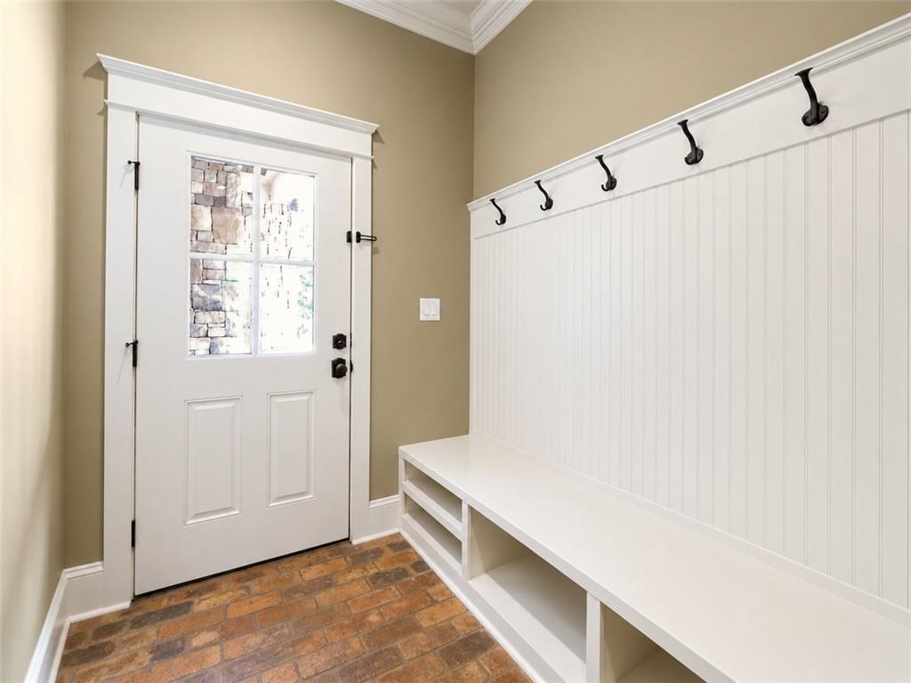 1011 Highgrove Drive Property Photo 20
