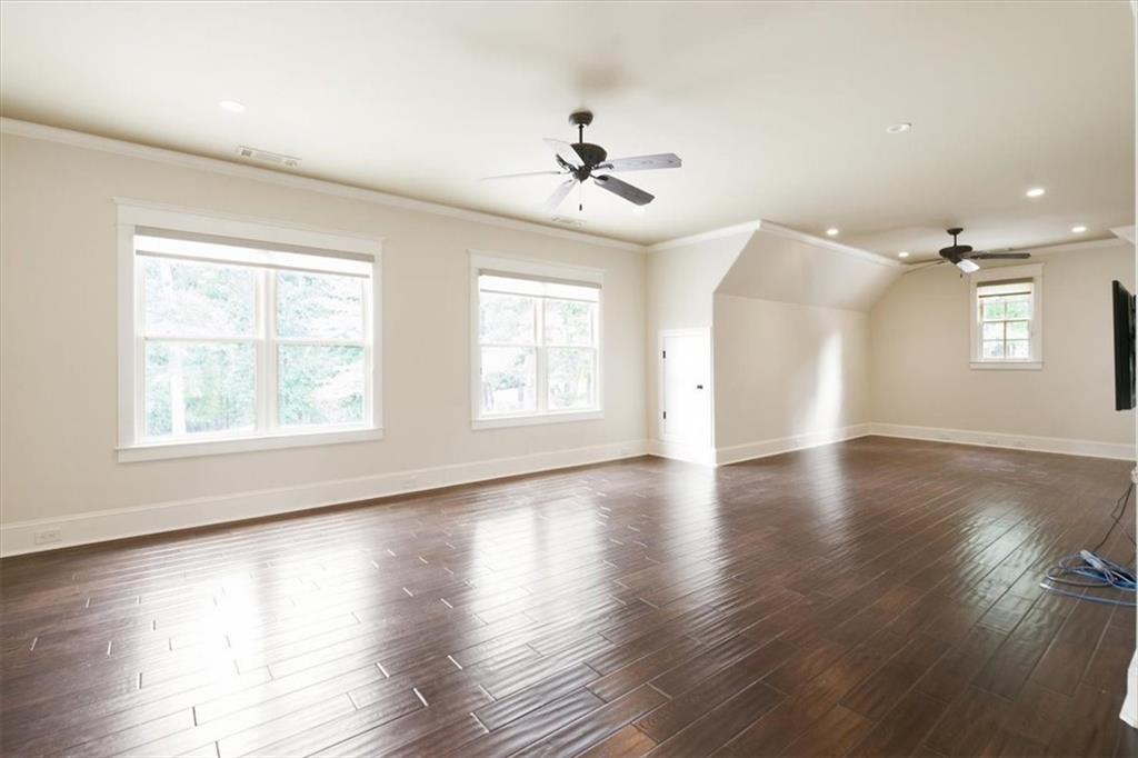 1011 Highgrove Drive Property Photo 52