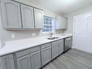 2125 Cedar Avenue Property Photo 7