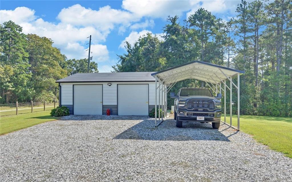 4264 Highway 105 Property Photo 12