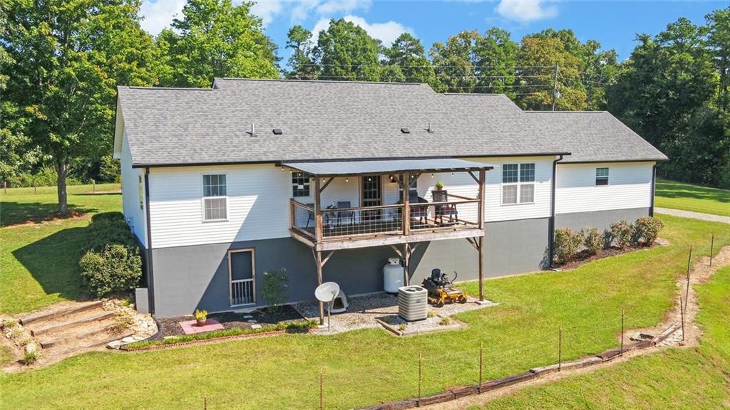 4264 Highway 105 Property Photo 25