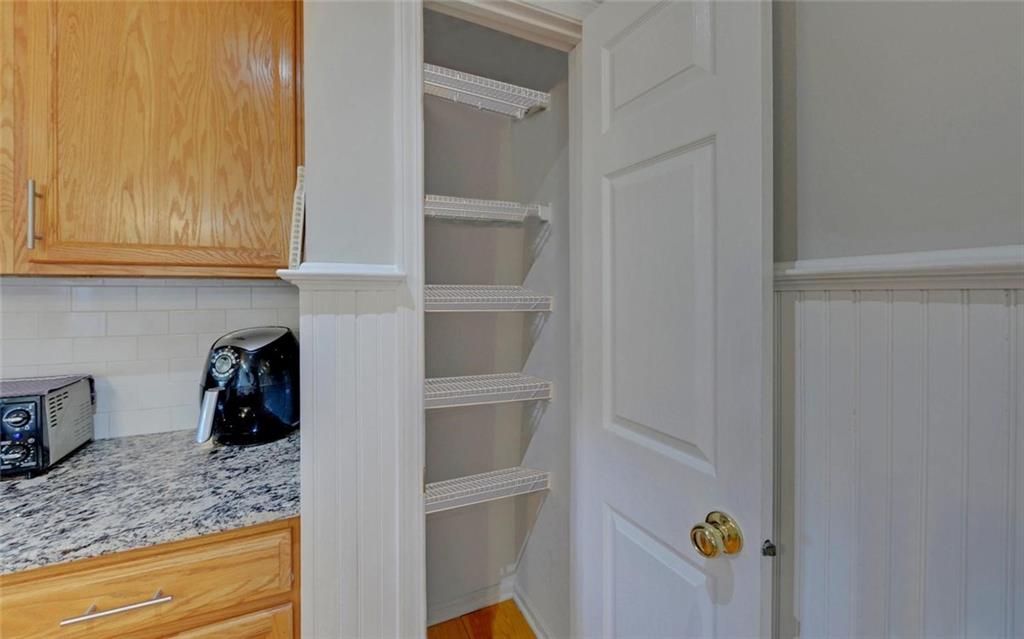 4264 Highway 105 Property Photo 42